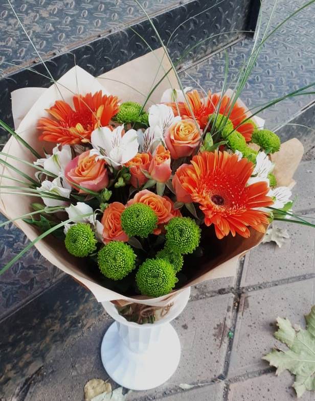 Букет цветов из: Герберы, Хризантемы, Альстромерии и Розы в Кевсале