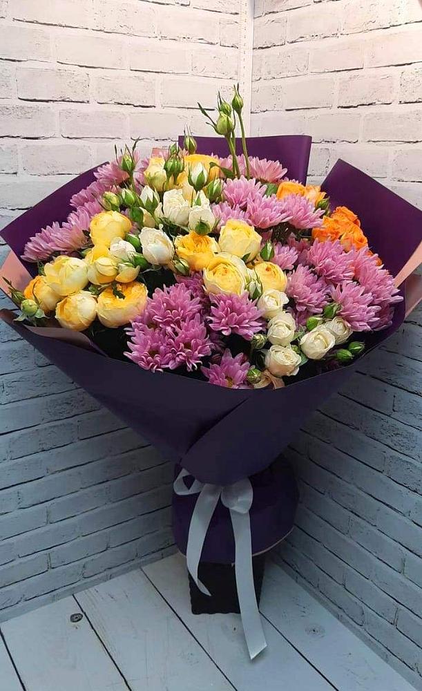 Букет цветов из: Хризантемы и Розы в Кевсале