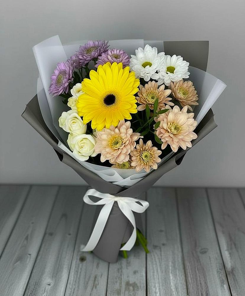 Букет цветов из: Розы, Герберы и Хризантемы в Кевсале
