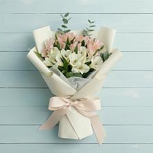 Букет цветов из:  Альстромерии в Кевсале