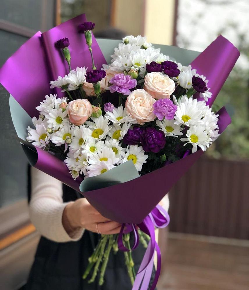 Букет цветов из: Хризантемы, Гвоздики и Розы в Кевсале