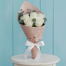 Букет цветов из:  Розы в Кевсале