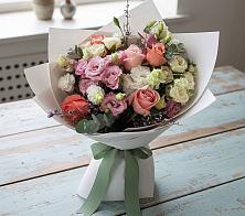 Букет цветов из:  Розы, Лизиантусы и Гвоздики в Кевсале