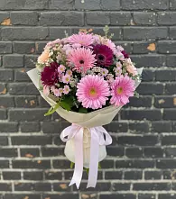 Букет цветов из:  Герберы и Хризантемы в Кевсале