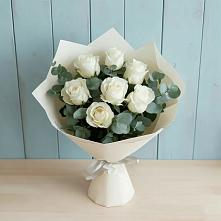 Букет Белые розы в Эвкалипте в Кевсале